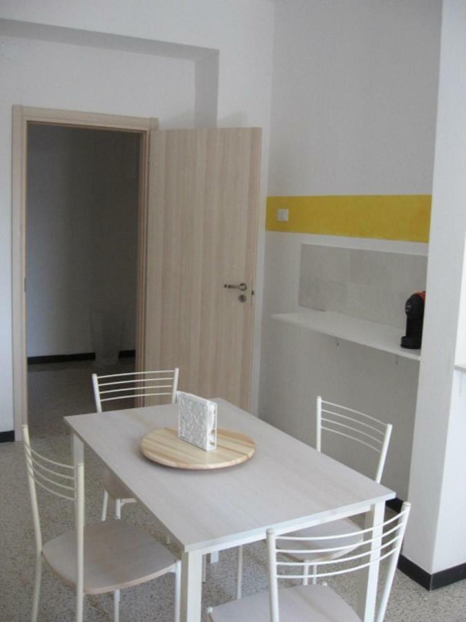 May Twins Home La Spezia Bagian luar foto