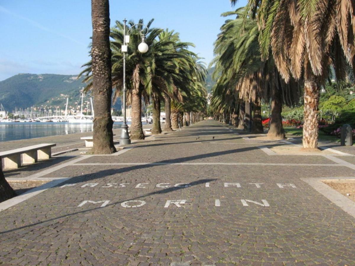 May Twins Home La Spezia Bagian luar foto