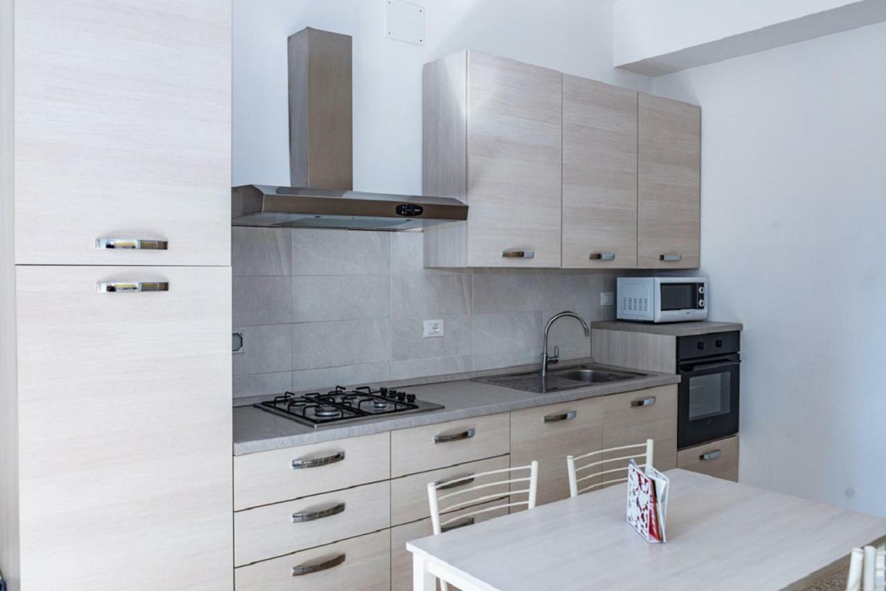 May Twins Home La Spezia Bagian luar foto